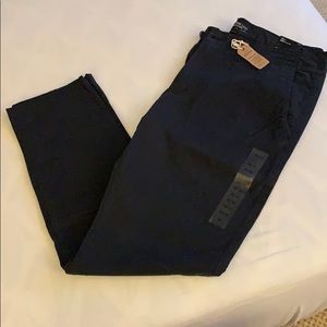 NWT! Men’s 36x32 American Eagle Slim Fit Chinos